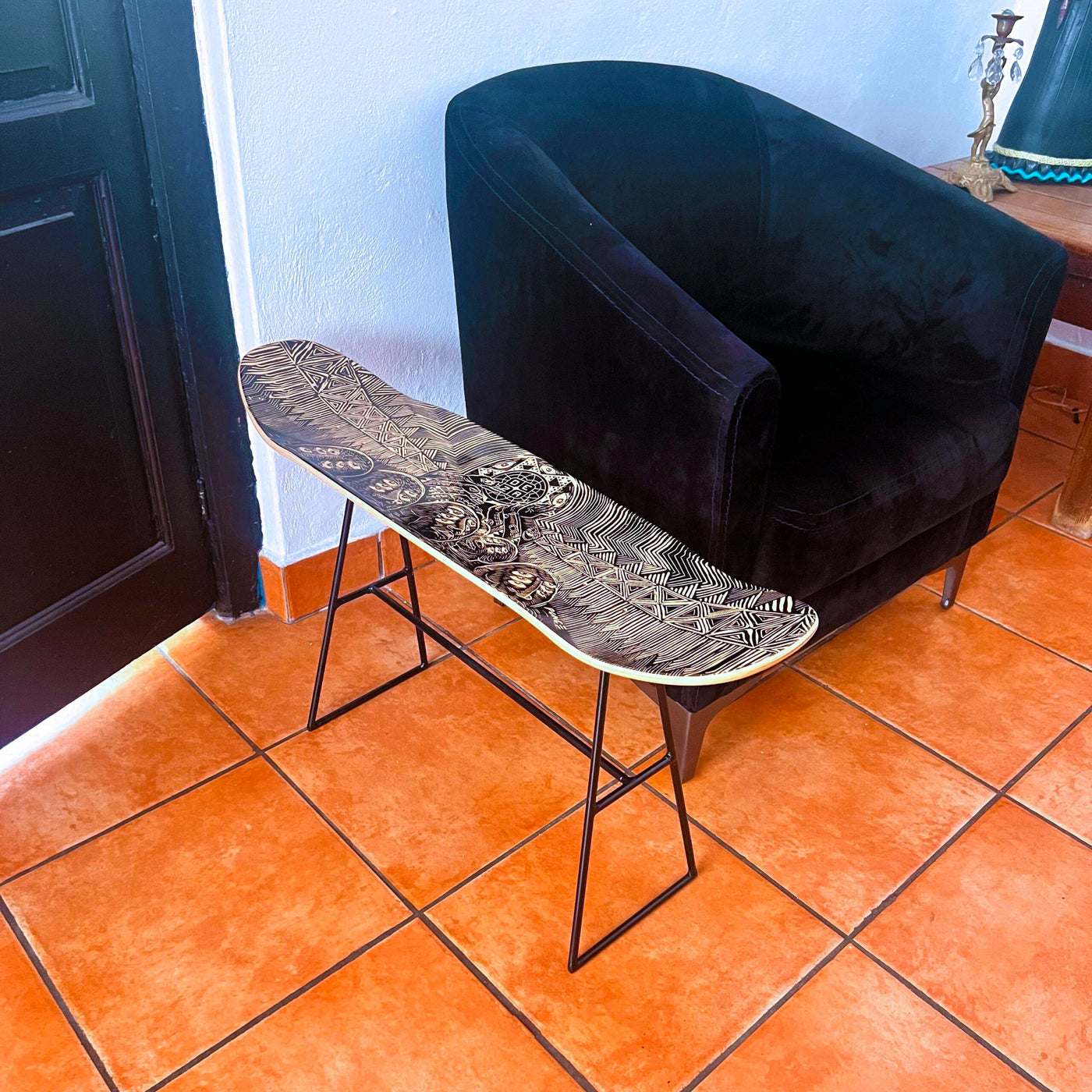 Banqueta o mesa auxiliar de Otros Mundos