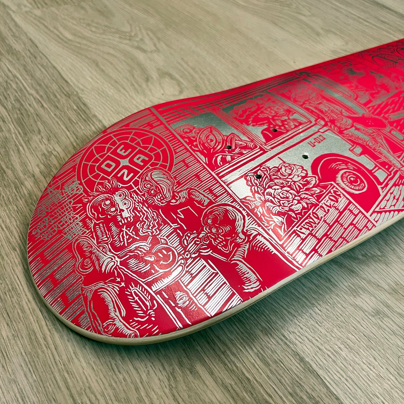 Tabla Deza Pro Model Erick Silva Rosa / Plata 8.25" (Camala)