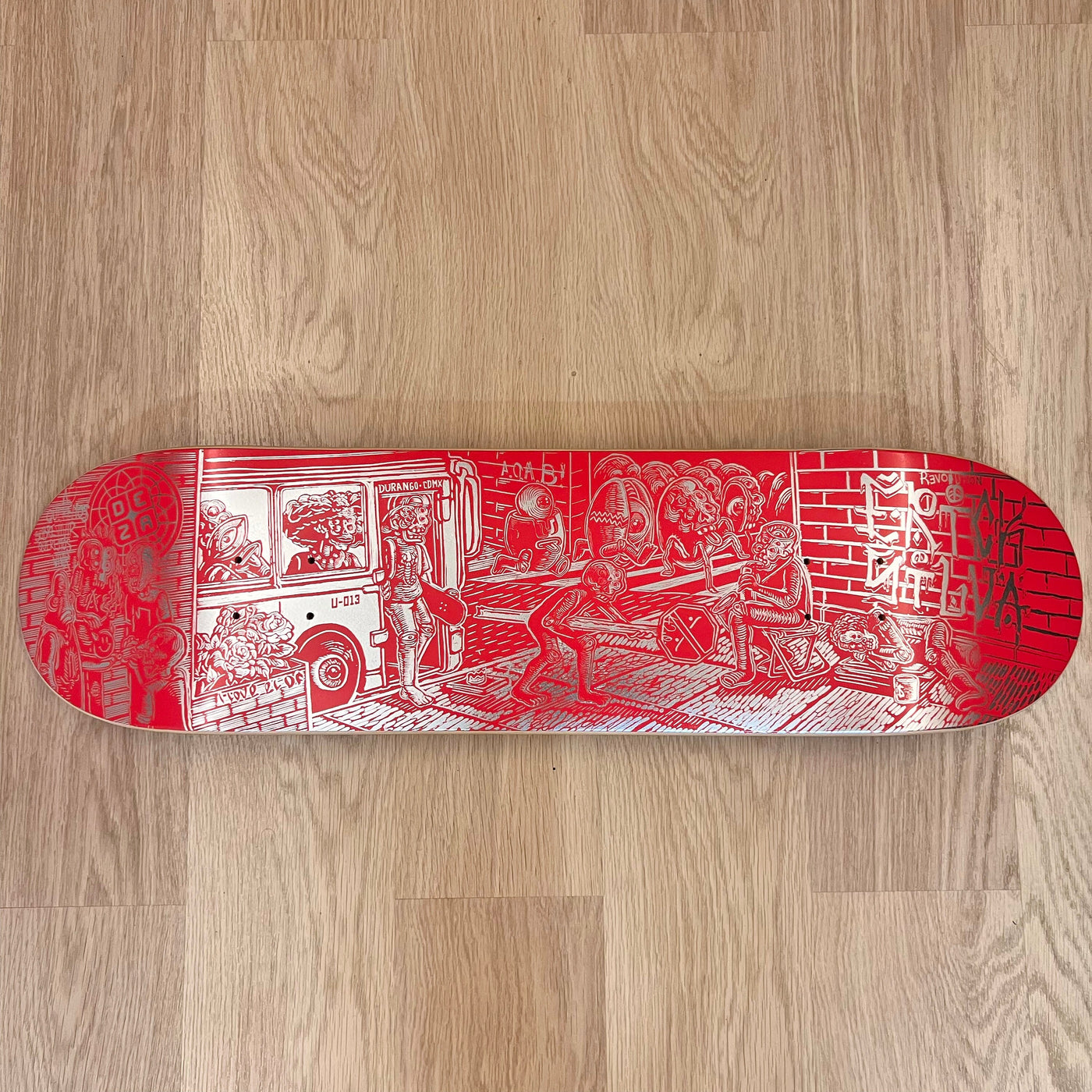 Tabla Deza Pro Model Erick Silva Rosa / Plata 8.25" (Camala)