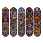 Tabla garantizada para su uso Profesional, compuesta de 7 capas de maple de Norte América. Serie inspirada en el Arte Huichol Mexicano. Arte orginal huichol realizado por artesano Roberto León y luego pasados a digital.